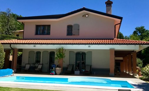 Villa in Palazzago, Lombardy, Italy 1
