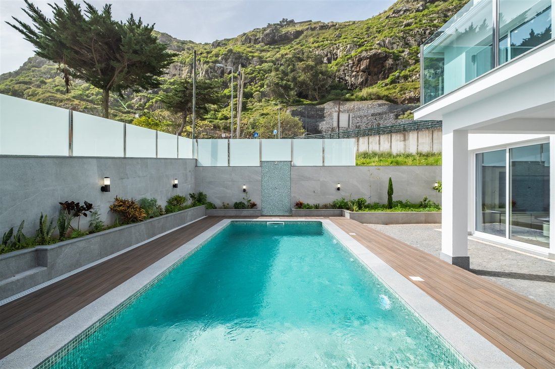 Haus in Machico, Autonome Region Madeira, Portugal 1 - 14132995