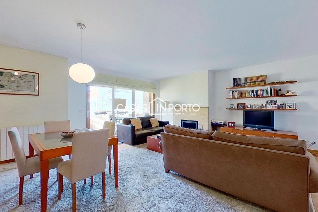 Apartment in Cedofeita, Santo Ildefonso, Se, Miragaia, Sao Nicolau e Vitoria, Porto District, Portugal 5 - 14045349