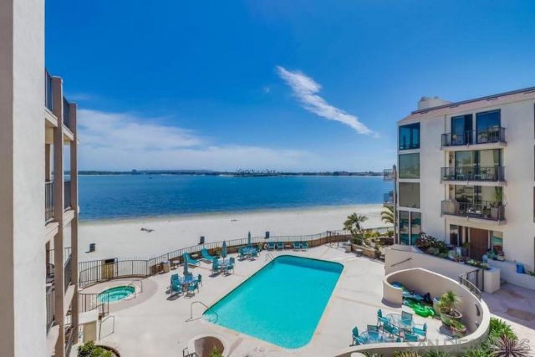 Condo in San Diego, California, United States 5 - 14132378