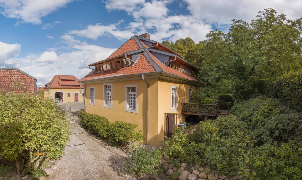 Quiet, Listed Family House With A Spacious In Gronau, Lower Saxony