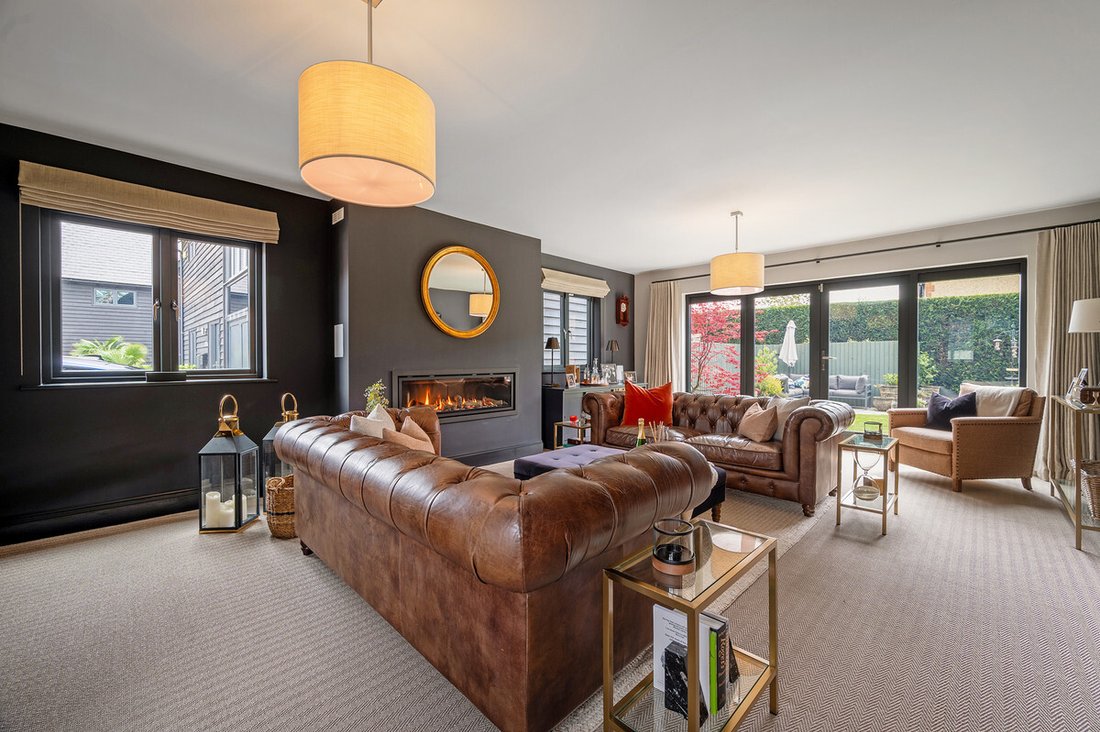 4 Bedroom Detached House For Sale In In Wilstead, England, United