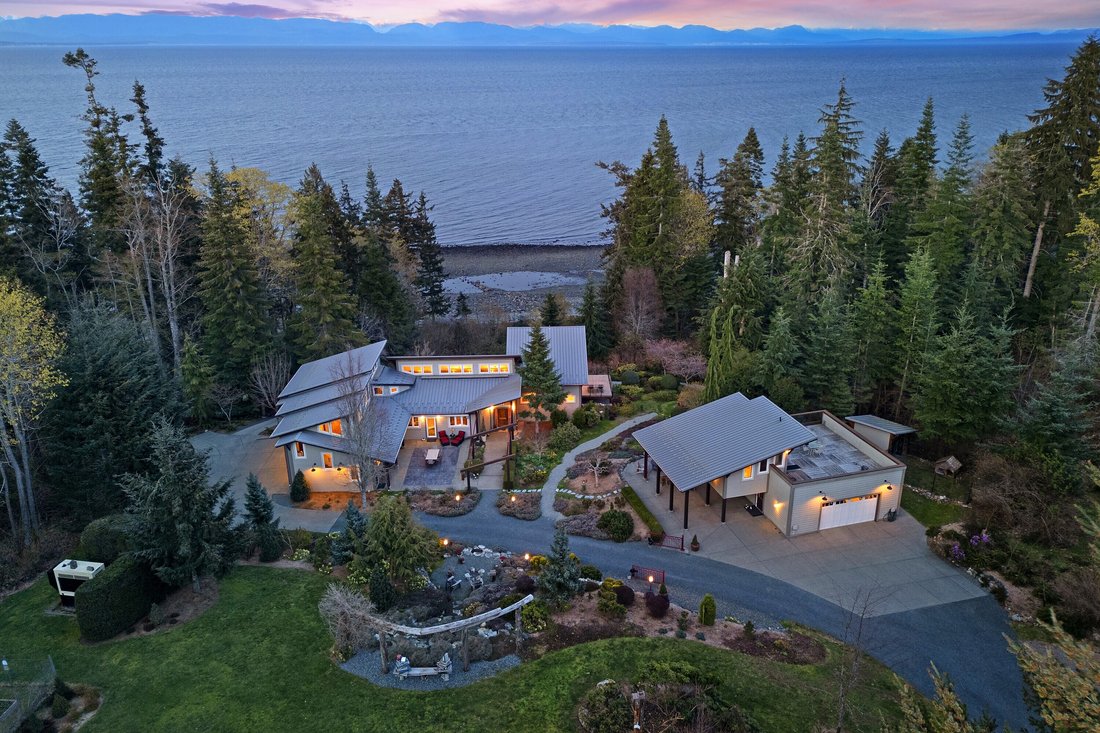 Tranquil Estate In Courtenay, British Columbia, Canada For Sale (14134479)