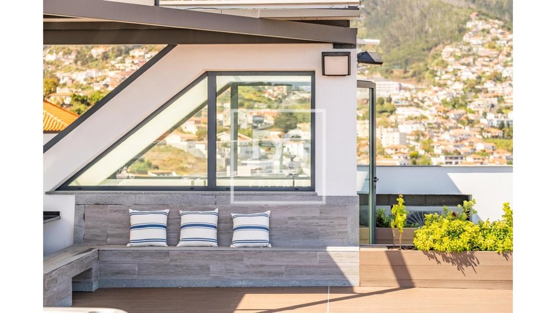Villa in Santo Antonio, Madeira, Portugal 3 - 14135541