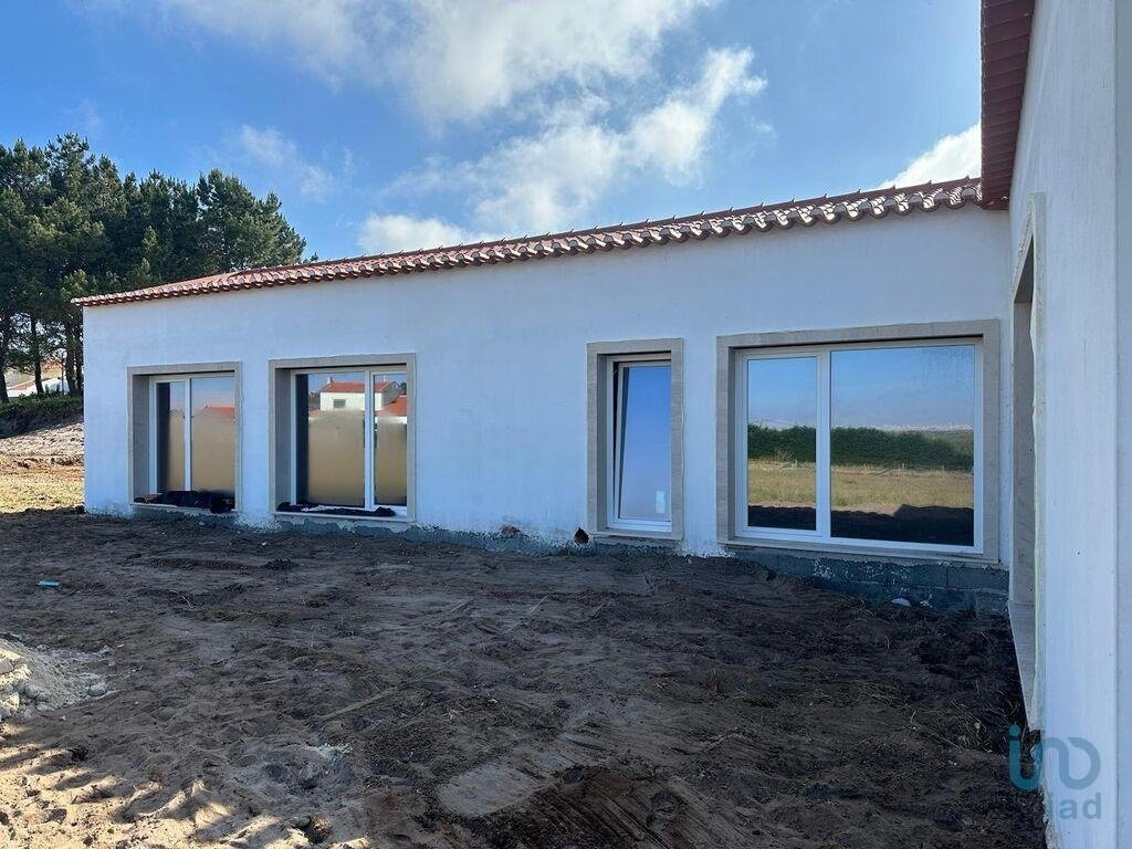 Peniche Town House In Ferrel, Leiria District, Portugal For Sale (12565668)
