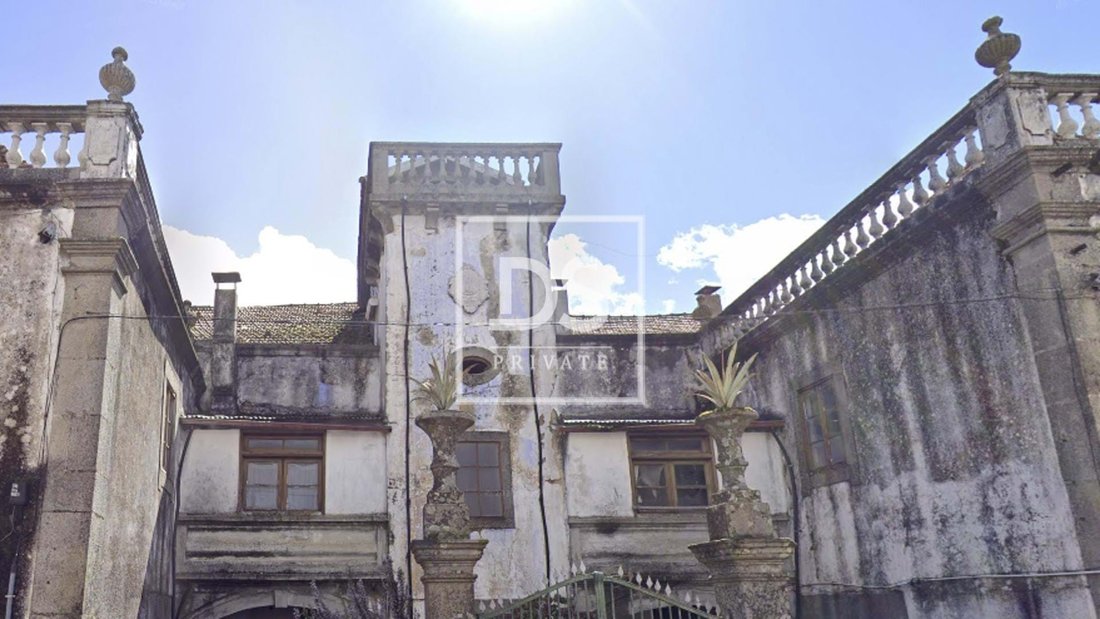 House in Mogadouro, Valverde, Vale de Porco e Vilar de Rei, Braganca District, Portugal 1 - 14135362