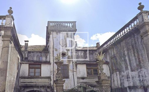 House in Mogadouro, Valverde, Vale de Porco e Vilar de Rei, Braganca District, Portugal 1