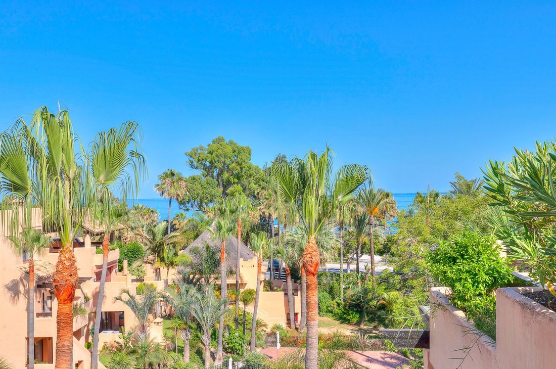 Penthouse in San Pedro de Alcantara, Andalusia, Spain 2 - 14138825