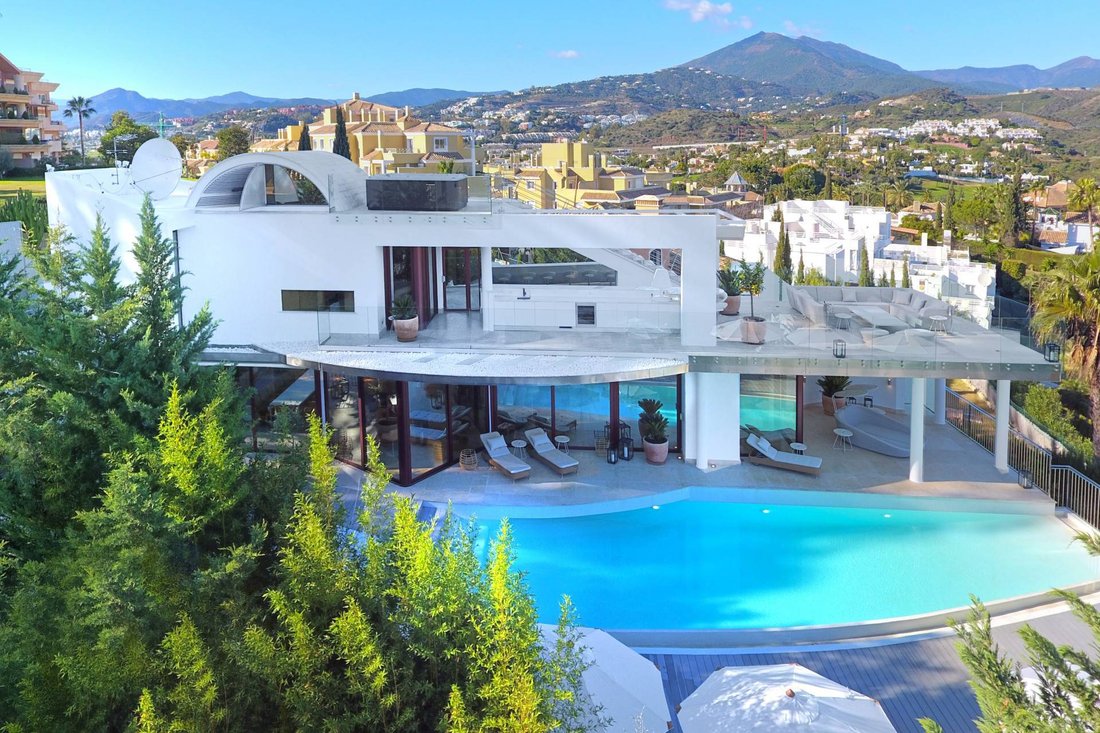 Marbella Villa In Marbella, Andalusia, Spain For Sale (14135552)