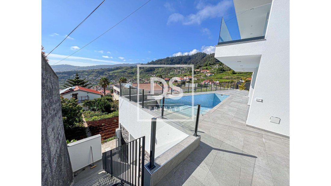 Villa in Ponta do Pargo, Madeira, Portugal 2 - 14135551