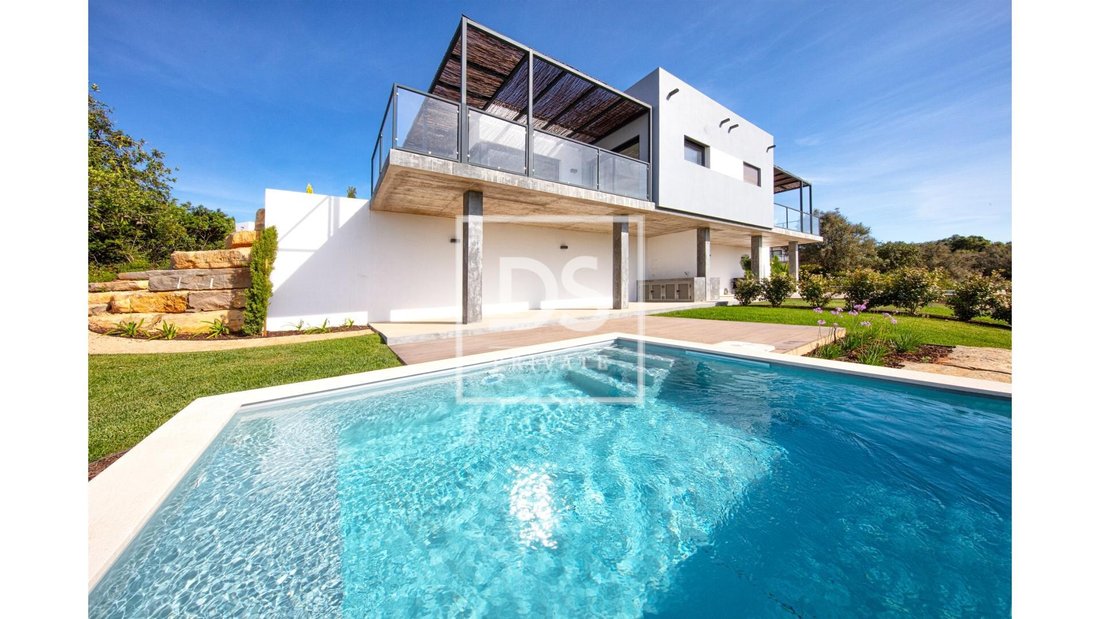 Villa in Lagoa e Carvoeiro, Algarve, Portugal 1 - 14135477