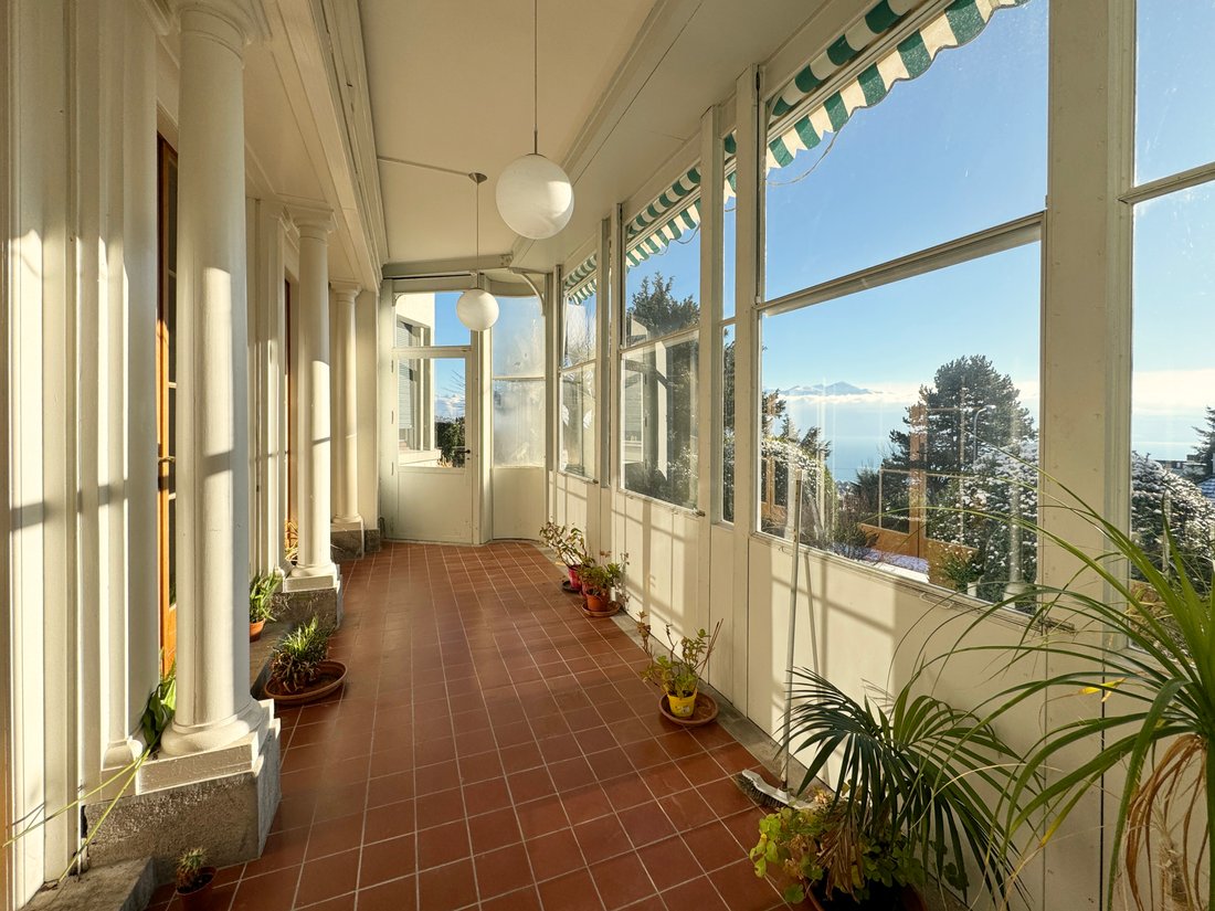 Charming Residence With Lake View And Swimming Pool In Pully, Vaud