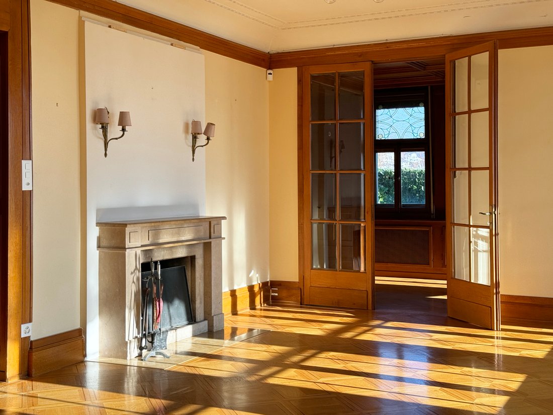 Charming Residence With Lake View And Swimming Pool In Pully, Vaud