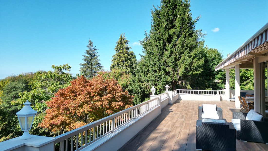 Superb Property With Lake View In Paudex, Vaud, Switzerland For Sale