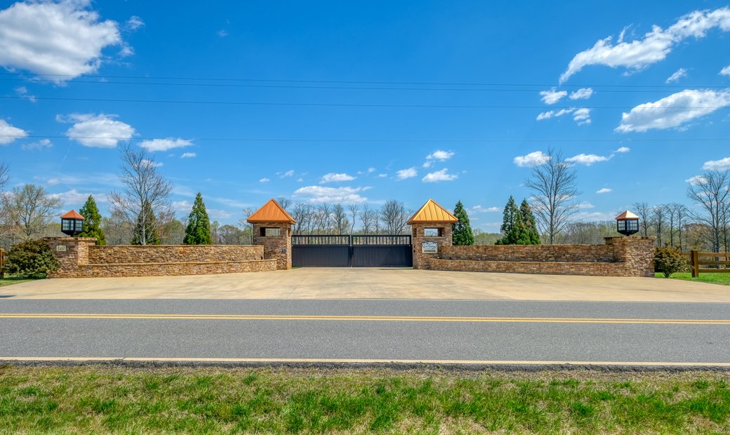 Estate And Event Venue For Sale In Union Grove, North Carolina, United