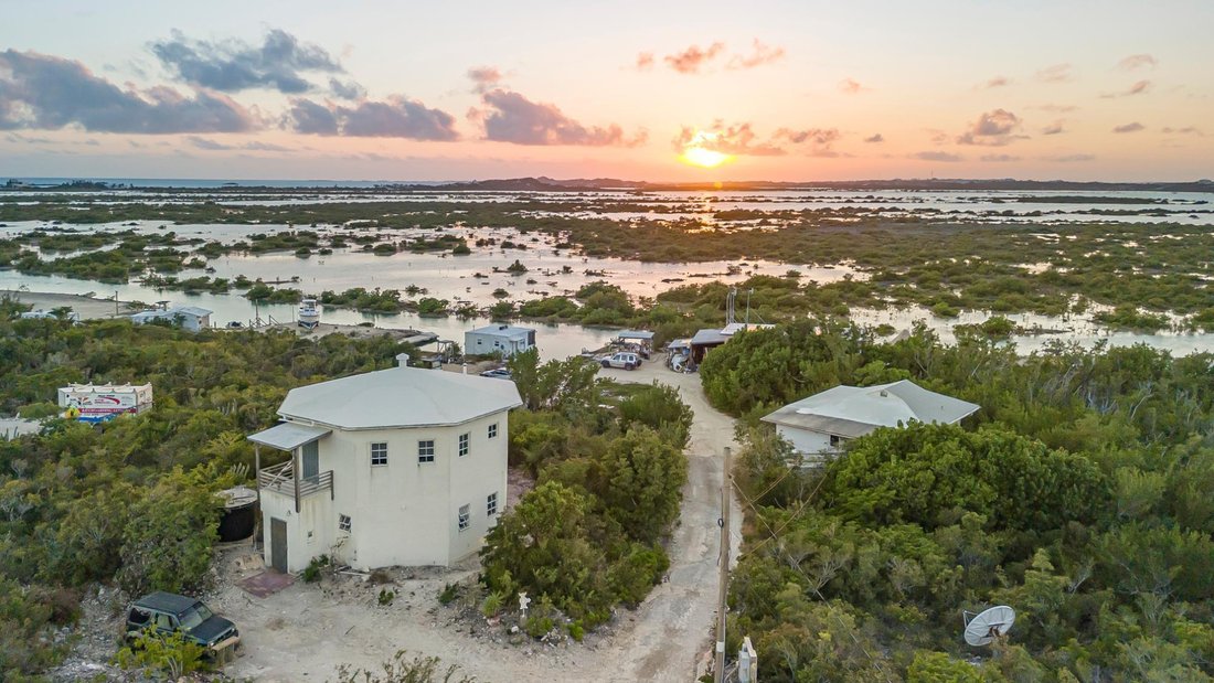 House in Long Bay Hills, Caicos Islands, Turks and Caicos Islands 1 - 14144360