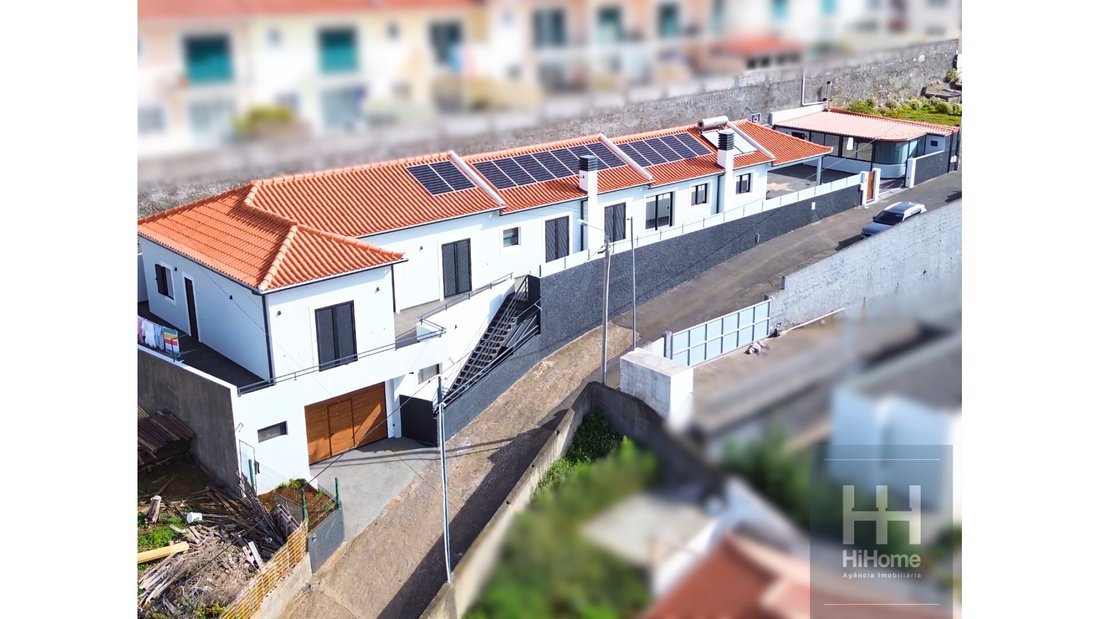 House in Santa Cruz, Madeira, Portugal 1 - 14144320