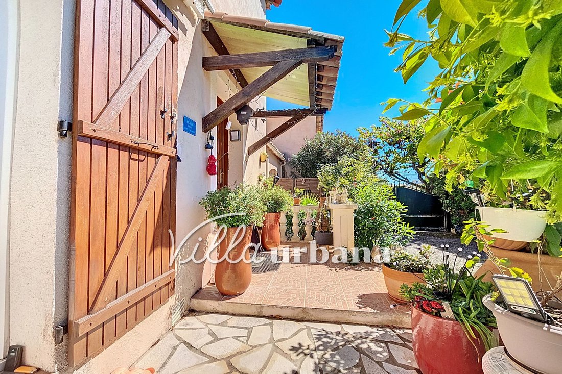 Villa in La Constance-Le Puy, Antibes, France 2 - 14142486