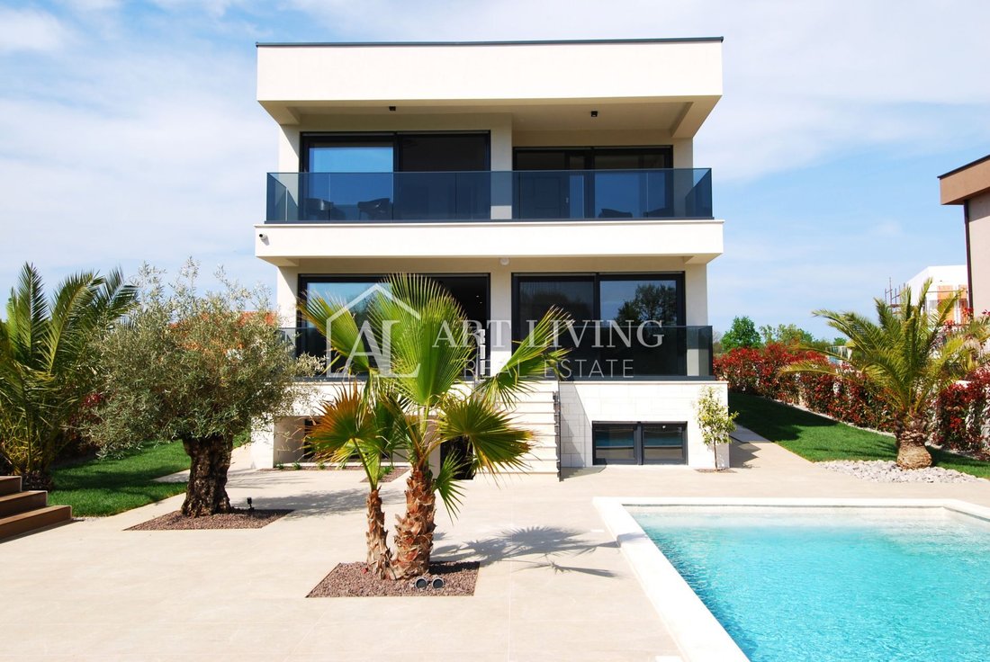 House in Porec, Istria County, Croatia 2 - 14143125