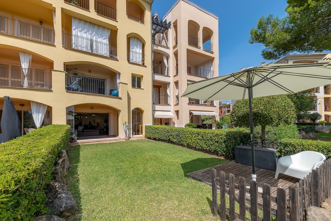 Chalet in Santa Ponsa, Balearic Islands, Spain 1 - 14148492
