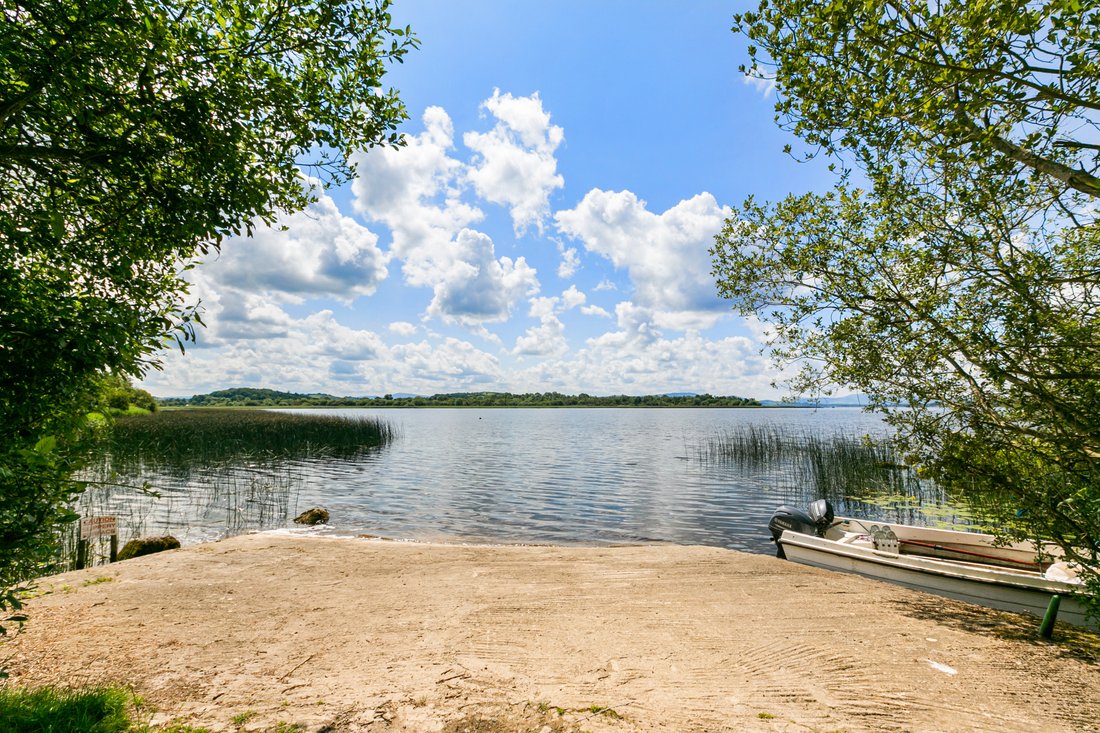 The Lake House In Luska, County Tipperary, Ireland For Sale (14149063)