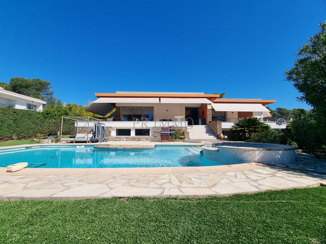 Villa in Boulouris, Saint-Raphaël, France 1 - 14154392