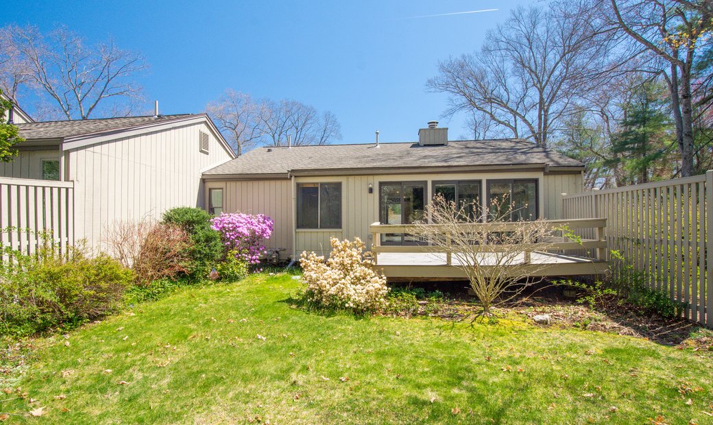 311 Hemlock Cir, Lincoln, Ma, 01773 In Lincoln, Massachusetts, United