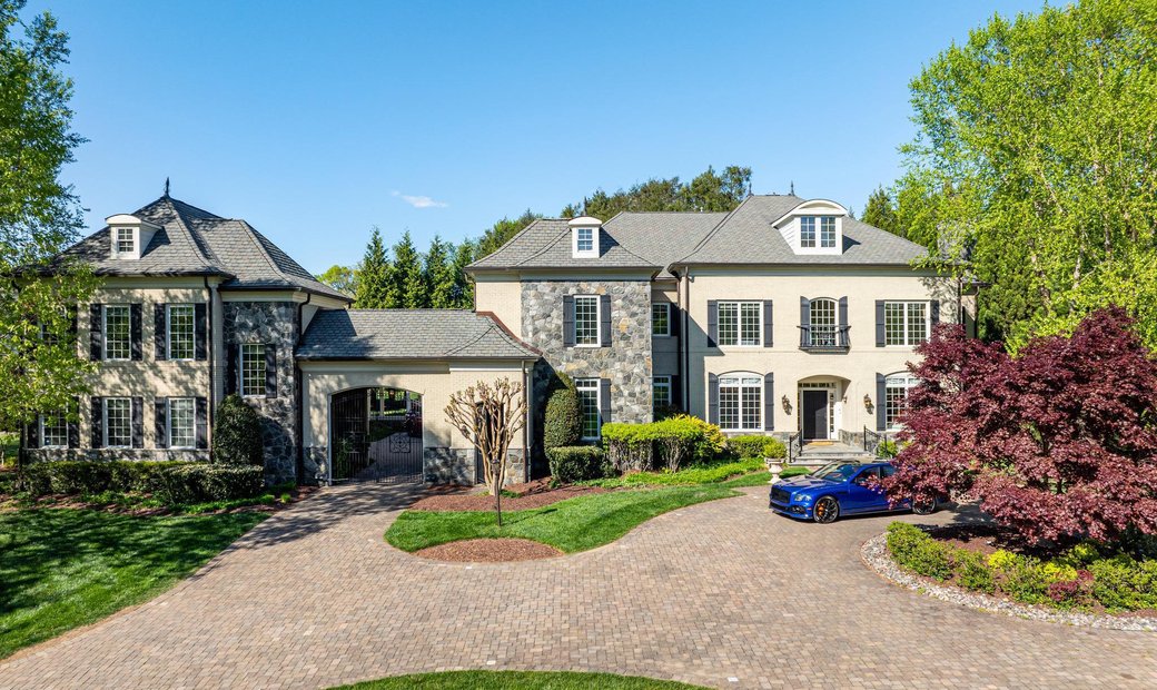 9106 Dara Lane, Great Falls, Va, 22066 In Great Falls, Virginia, United