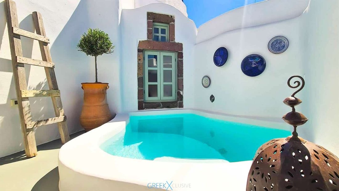 House in Thira, Aegean, Greece 3 - 14166269