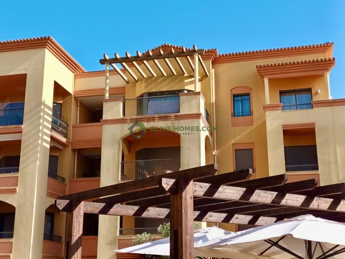 Apartment in Vilamoura, Quarteira, Algarve 2 - 14155566
