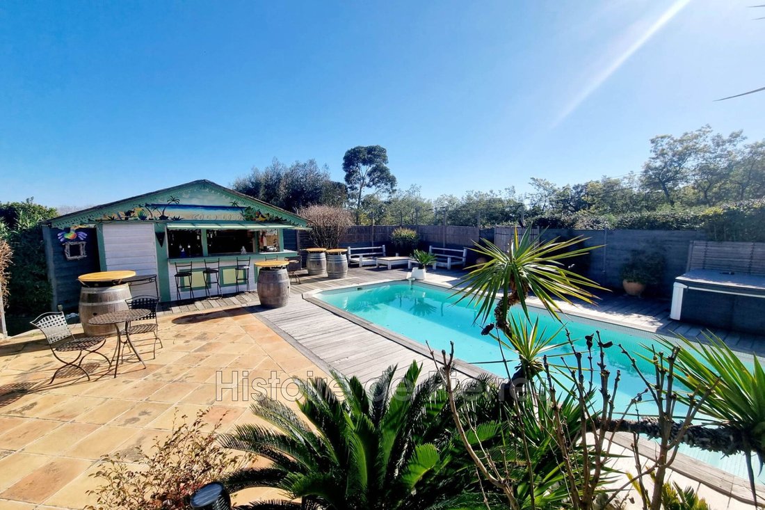Villa in Grimaud, Provence-Alpes-Côte d'Azur, France 4 - 14155986