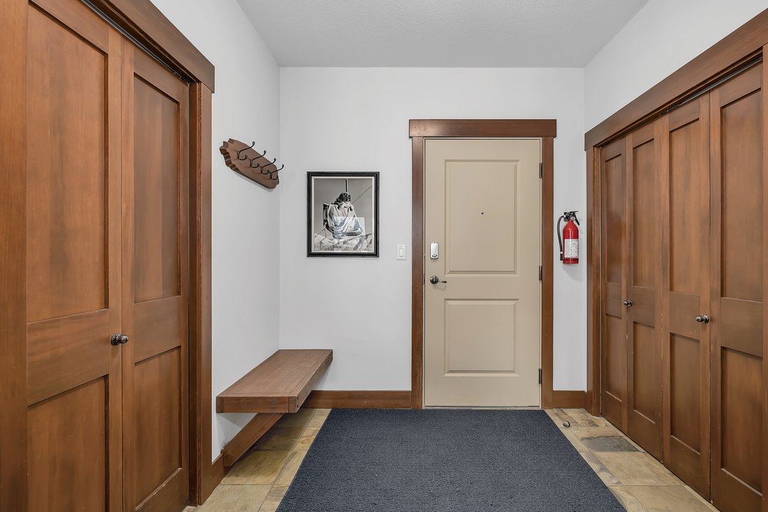 Apartment in Beaverdell, British Columbia, Canada 2 - 14125602