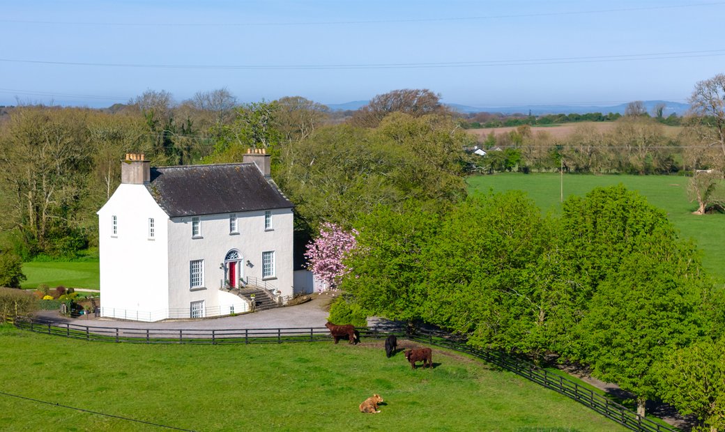 Eadestown House In Newtown Grove, County Kildare, Ireland For Sale