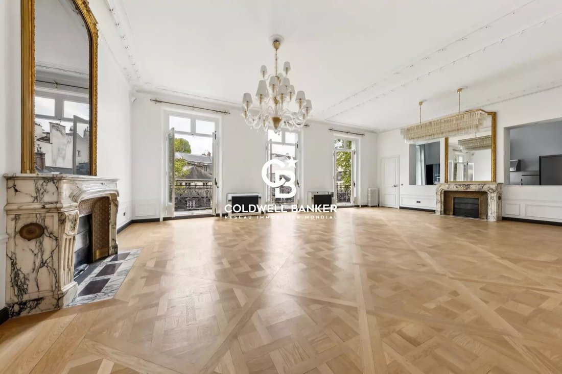 Luxury Apartment For Sale Paris Vii Saint In Paris, île De France