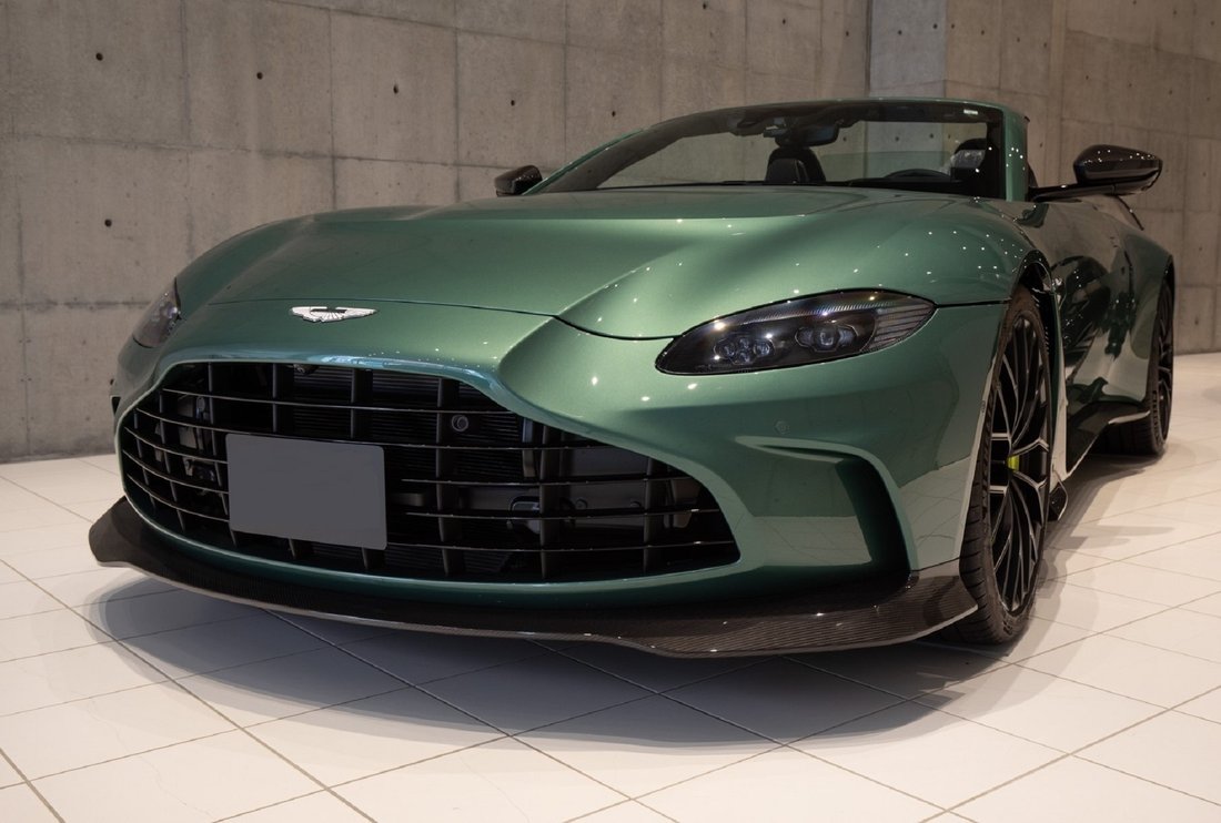 <新商品>BOWMORE10年ダ－ク1L & ASTON MARTIN (2本) ボウモア×アストンマーチンMSがいつの間にかフィナーレ