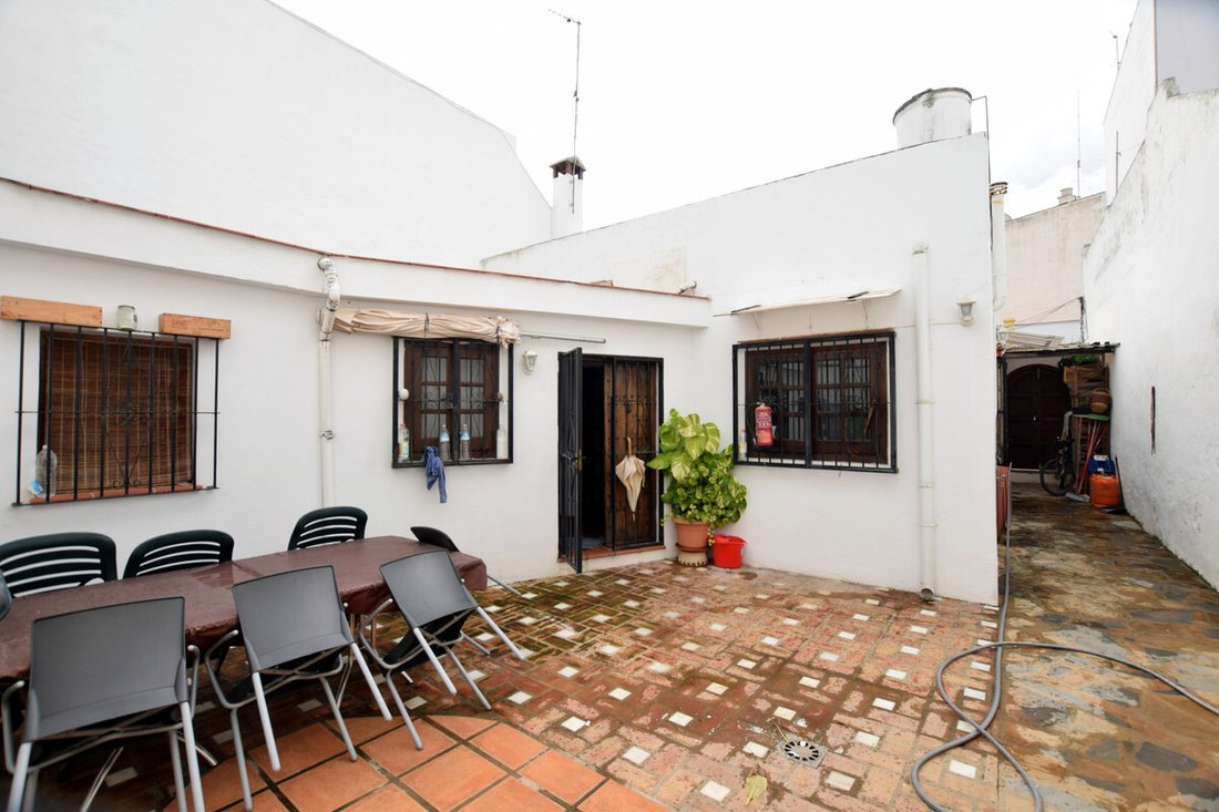 Townhouse in San Pedro de Alcantara, Andalusia, Spain 2 - 14156359