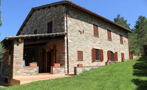Maisons de campagne à Assise, Ombrie, Italie 1