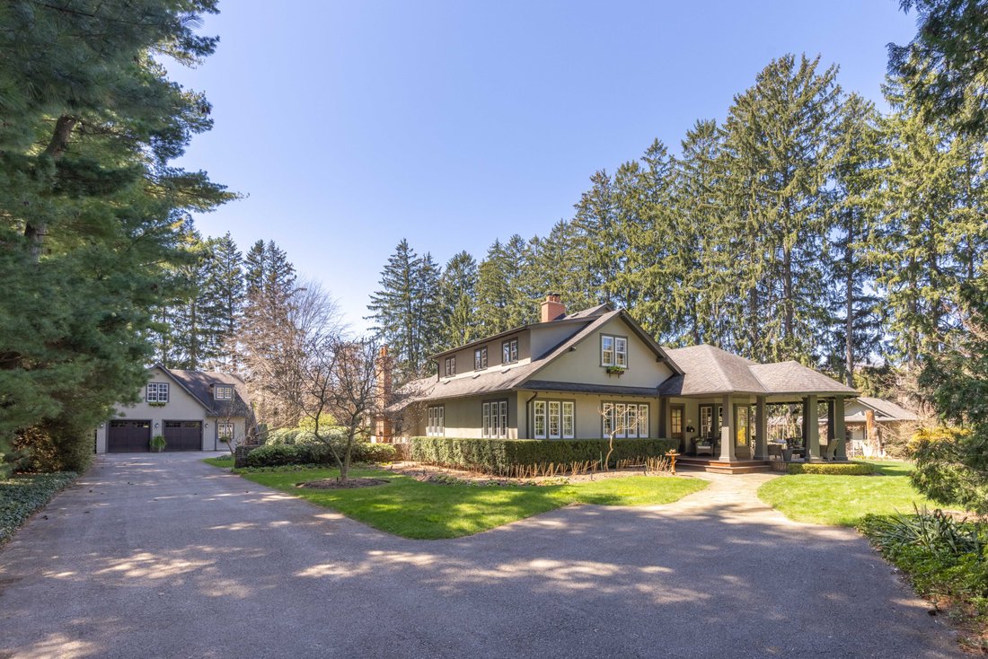 House in Oakville, Ontario, Canada 1 - 14155333