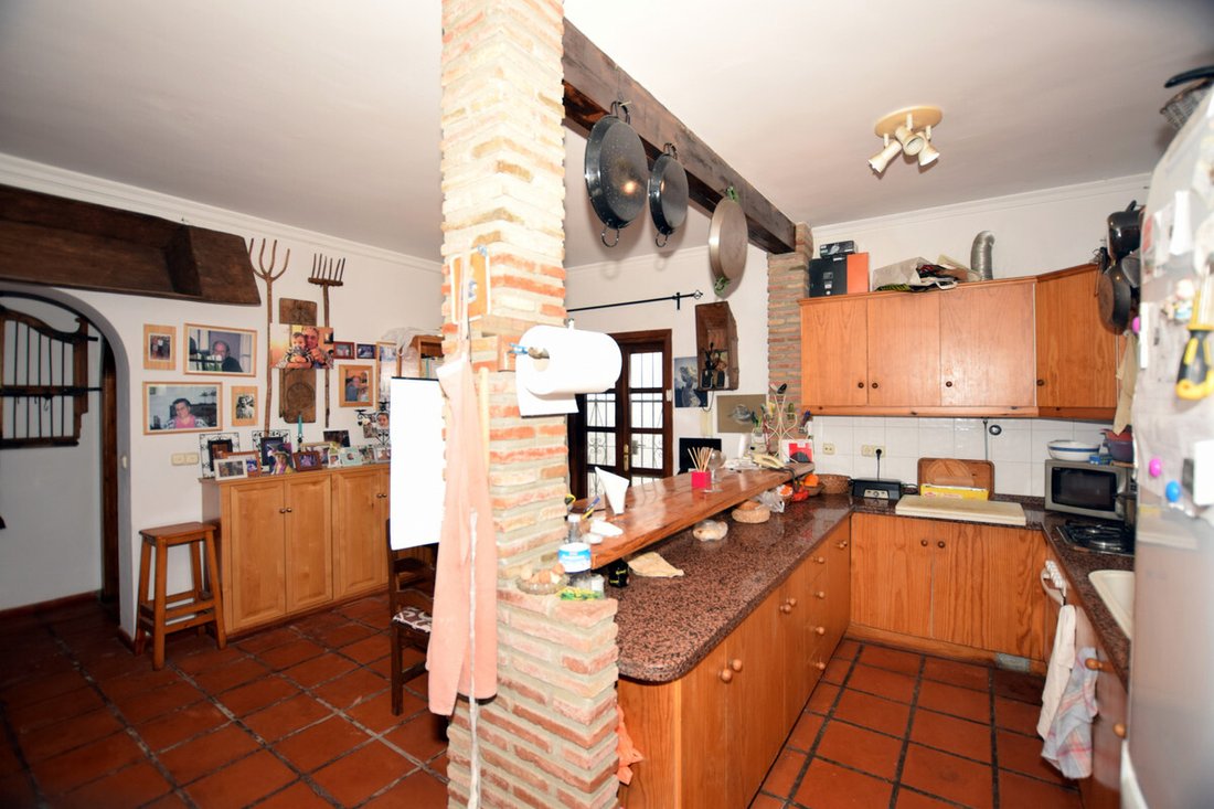Townhouse in San Pedro de Alcantara, Andalusia, Spain 5 - 14156359