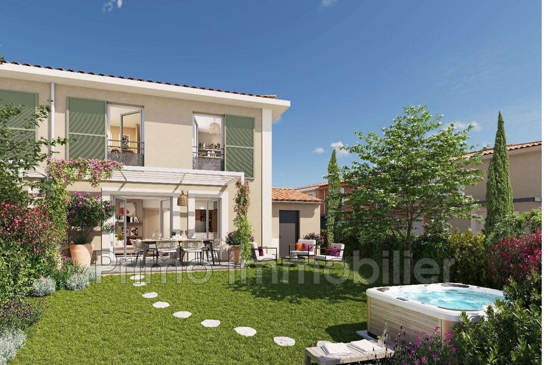 Villa in Centre Ville, Cogolin, France 2 - 14155968