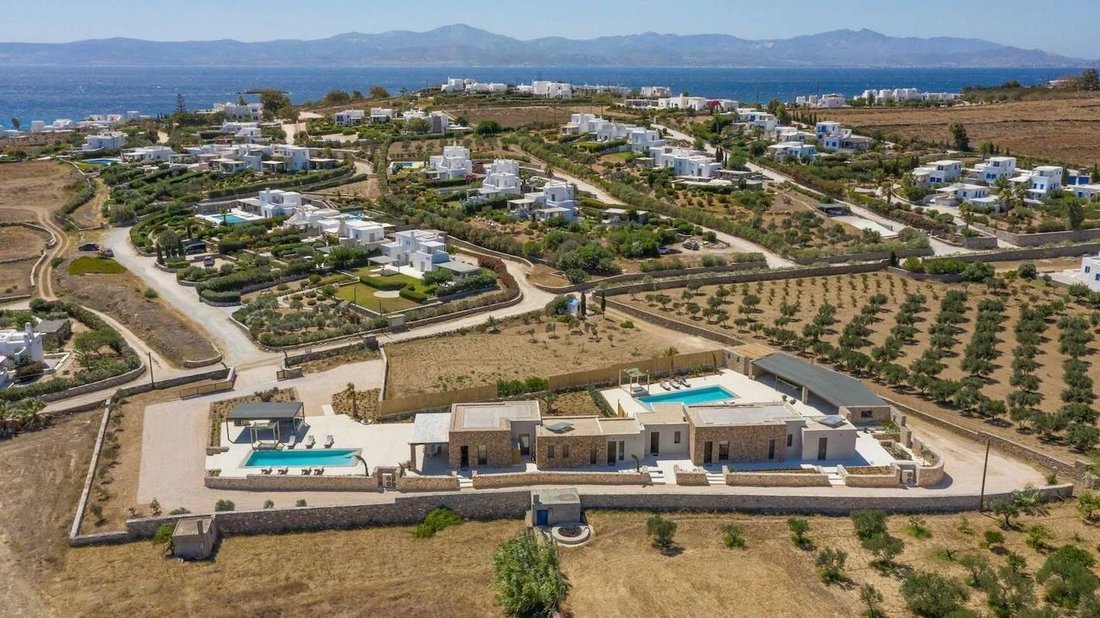 Villa in Paros, Aegean, Greece 3 - 14166346