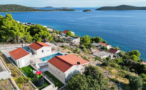 Casa en Rogoznica, Condado de Šibenik-Knin, Croacia 1