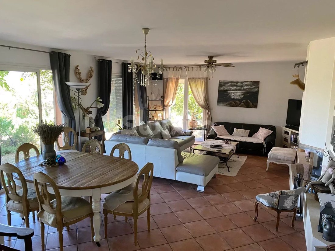 House in Centre Ville, Bagnols-sur-Ceze, France 4 - 13134975