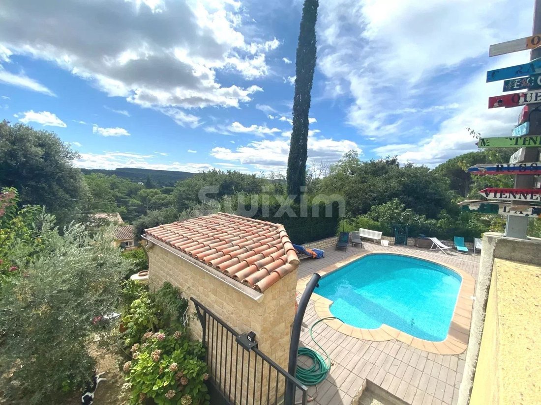 House in Centre Ville, Bagnols-sur-Ceze, France 2 - 13134975