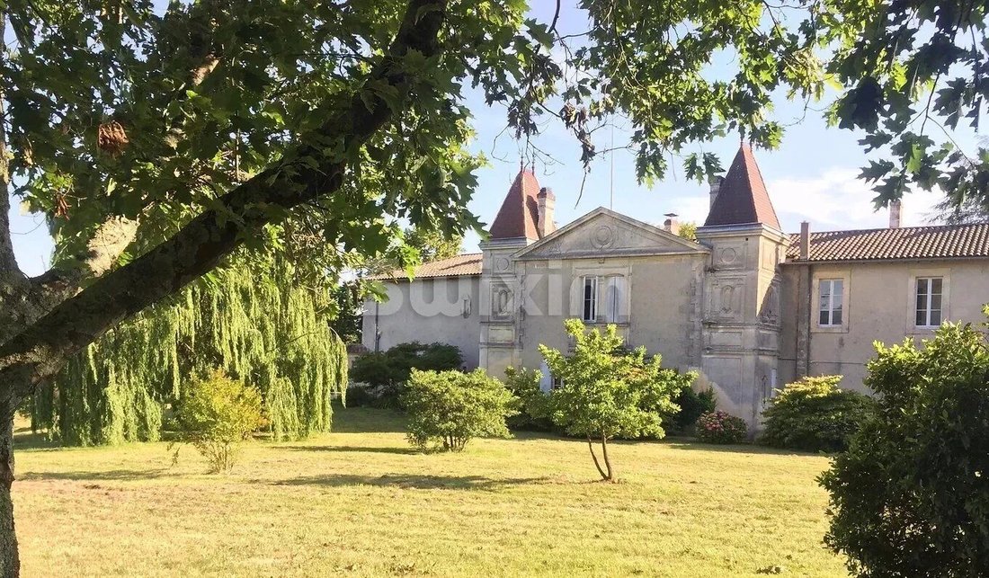 House in Sainte-Croix-du-Mont, Nouvelle-Aquitaine, France 3 - 14082748