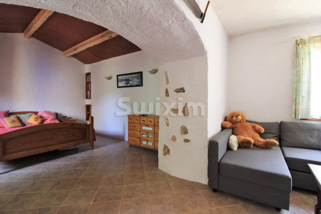 House in Correns, Provence-Alpes-Côte d'Azur, France 4 - 13506782