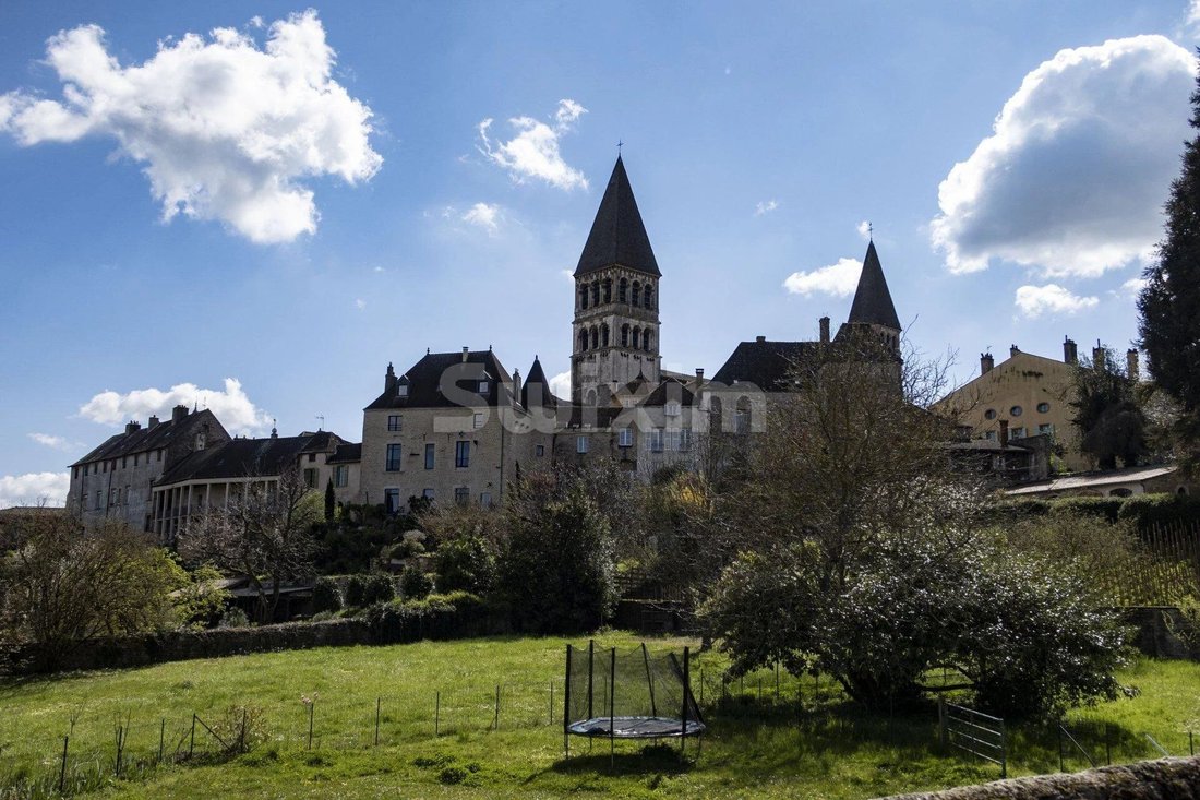 Peripherie, Tournus, France 1 - 13706582