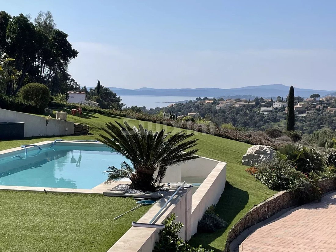 House in Ecarts, Roquebrune-sur-Argens, France 1 - 13867363