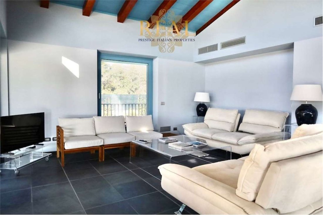 House in Pietrasanta, Tuscany, Italy 2 - 14168218