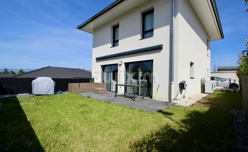 House in Plaine et Chatelet, Gaillard, France 1